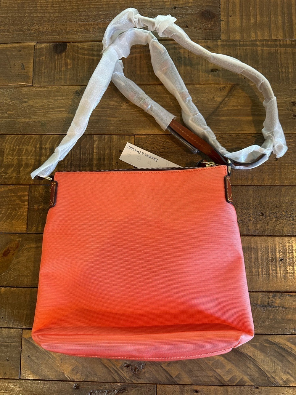 Dooney & Bourke Coral Nylon Crossbody New With Tag - Picture 2 of 7